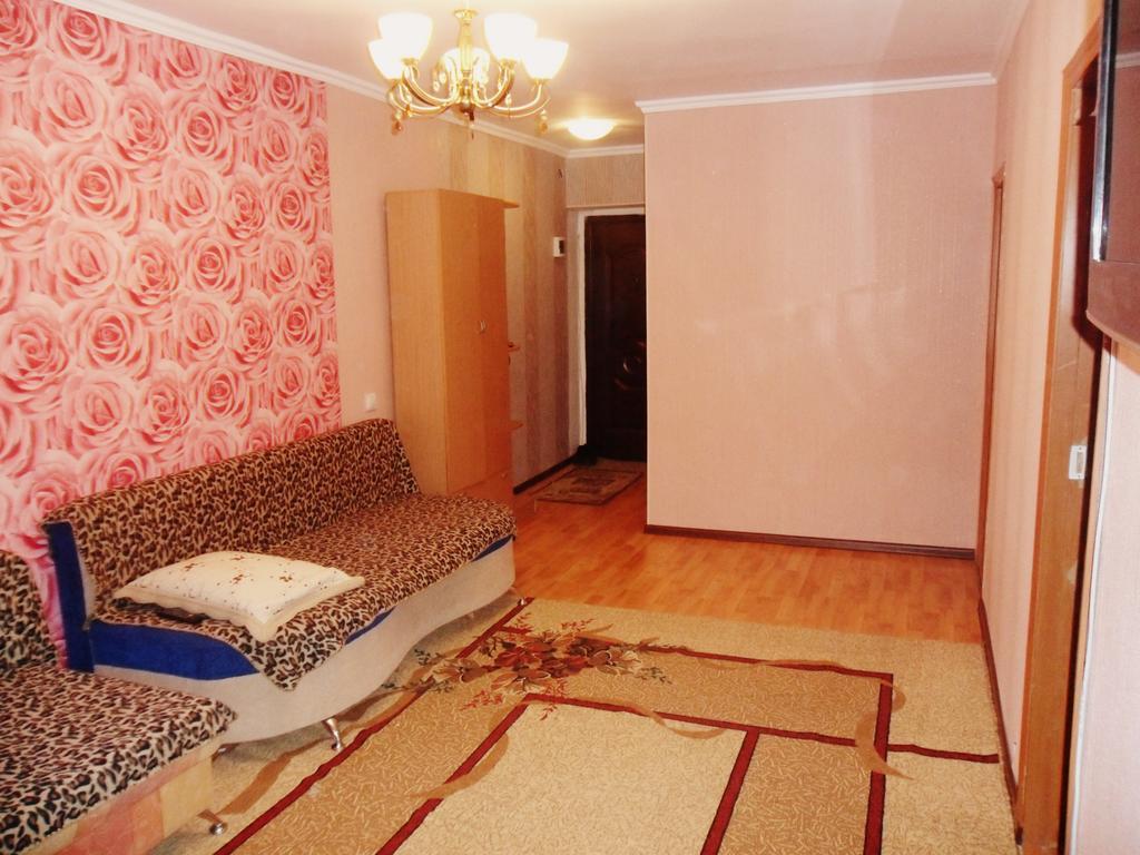 Апартаменты на Закарпатской Krasnoye Pole Экстерьер фото